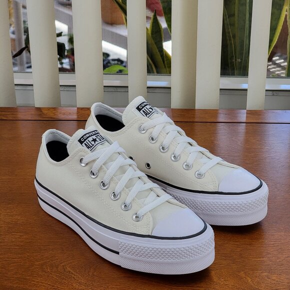 Converse Women's Chuck Taylor All Star Lift Ox Canvas A09992C Egret/White/Black - Picture 2 of 12